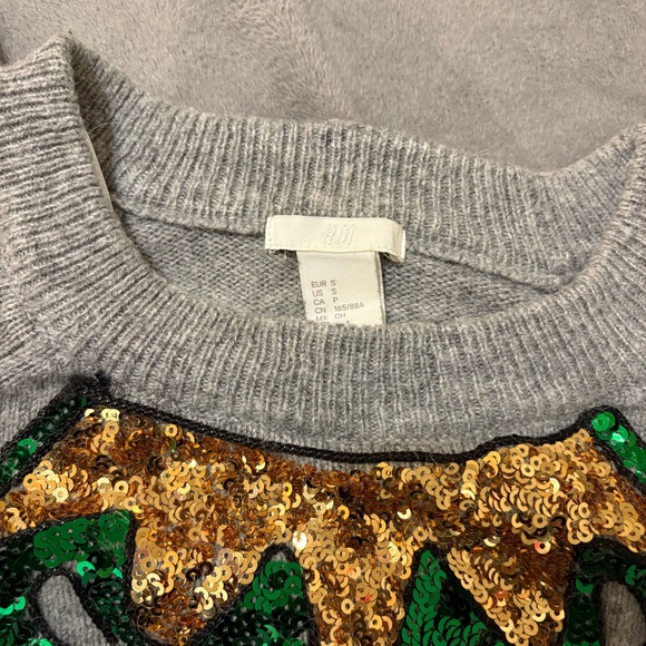 H&M | Christmas Sweater “Elfie Selfie” - Picture 3 of 7